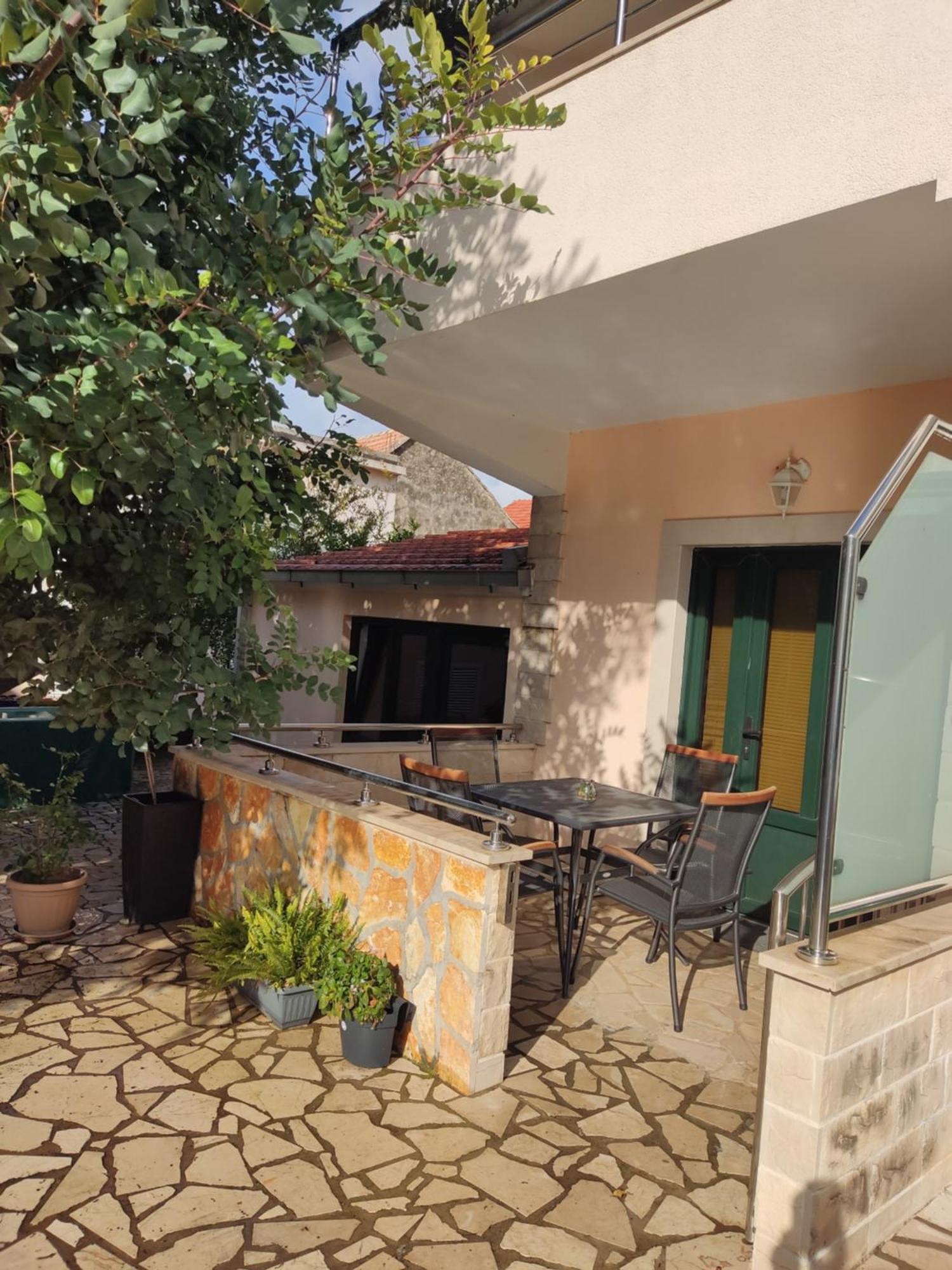 Apartments Ivana Loviste Exterior photo